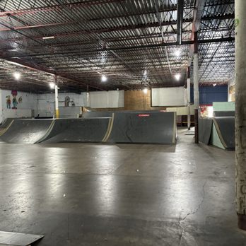 Wedgewood Ramps - Jump room - Skate Parks Near Me - Youngstown, Ohio Wedgewood Ramps - Jump room - Skate Parks Near Me - Youngstown, Ohio