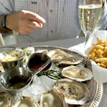 Bill’s Oyster - oysters on the half shell with fries - Seafood Near Me - Austin, Texas