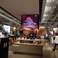 Under Armor Moa