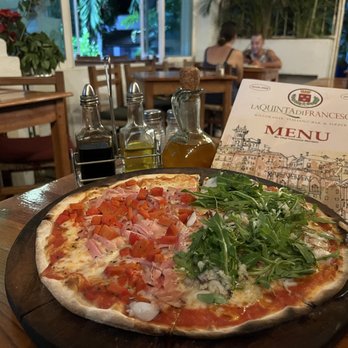 La Quinta di Francesco - Tradicional pizza italiana, la pedi mitad y mitad - Italian Near Me - Mezcales, NAY La Quinta di Francesco - Tradicional pizza italiana, la pedi mitad y mitad - Italian Near Me - Mezcales, NAY