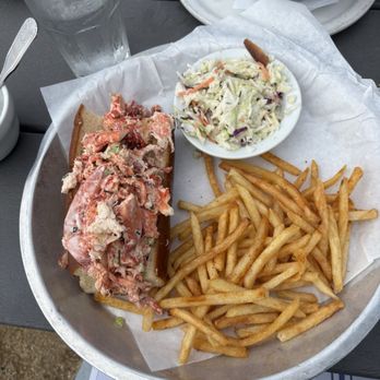 Sam's Chowder House - Seafood Near Me - Half Moon Bay, California
