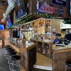 Dockside Saloon & Restaurant