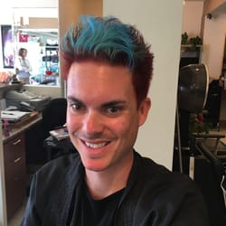 Caruso Coiffure Unisexe et Spa - Best haircut I've ever had and awesome color job. Dolly knows what she is doing and she is passionate about her works of art in hair.
