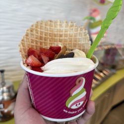 Menchie's - Cheers'