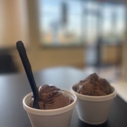 Sweet Spot - Dark chocolate, chocolate fudge and hard chocolate shells