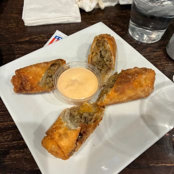 Quincy’s Potomac Bar & Grille - Cheesesteak Egg Rolls - Salad Near Me - Potomac, Maryland Quincy’s Potomac Bar & Grille - Cheesesteak Egg Rolls - Salad Near Me - Potomac, Maryland