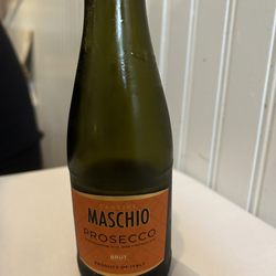 Wellington Restaurant - Nice fine Italian Champagne