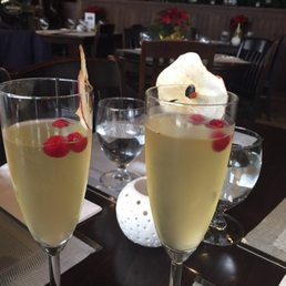 Apple cider mimosas
