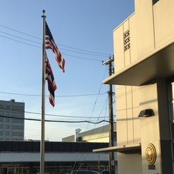 Kuakini Fire Station - Across the street from Liliha 24 hour Bakery location