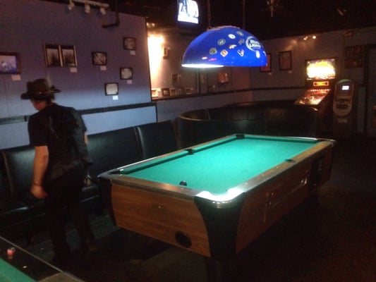 Chee-Chee Club by null