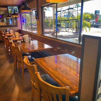 Foxy's Cafe - Seating by front windows - Pizza Near Me - Treasure Island, Florida