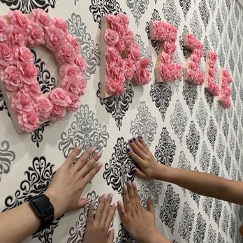 Dazzle Nails - Girls time!!!! - Nail Salons Near Me - Evanston, Illinois