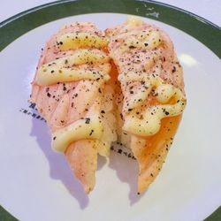 Seared salmon with mayo
