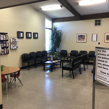 Oak Tree Medical Group - Waiting room - Family Practice Near Me - Tehachapi, California Oak Tree Medical Group - Waiting room - Family Practice Near Me - Tehachapi, California