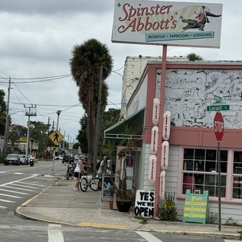 Spinster Abbott's - Grocery Near Me - St. Augustine, Florida