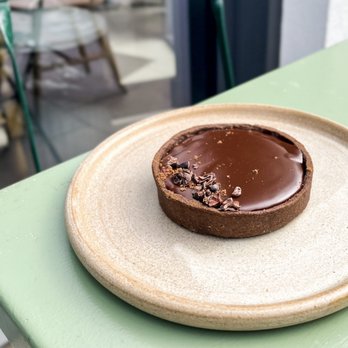 Layla Bakery - Bakeries Near Me - London, XGL
