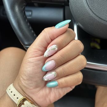 Tip Top Nails & Spa - Beautiful hand painted nails - Nail Salons Near Me - Keyport, New Jersey