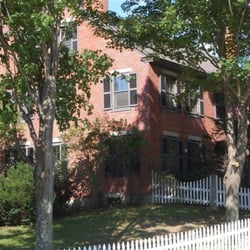 Four Corners Brick House - A unique shopping experience...antiques, collectibles, lighting, consignment, NH made, primitives and more!