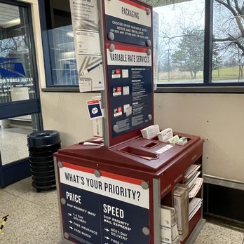 USPS - Libertyville - Post Offices Near Me - Libertyville, Illinois USPS - Libertyville - Post Offices Near Me - Libertyville, Illinois