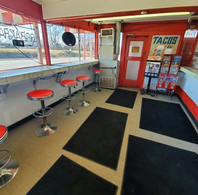 Humdinger Drive-In and Food Truck by null