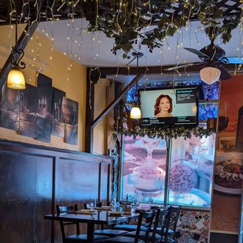 D'Parma Restaurant - Inside seating - Italian Near Me - Boston, Massachusetts D'Parma Restaurant - Inside seating - Italian Near Me - Boston, Massachusetts
