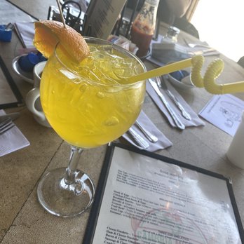 Cambria Mimosas - My skinny passion fruit: tasty and not too sweet - American Near Me - Cambria, California