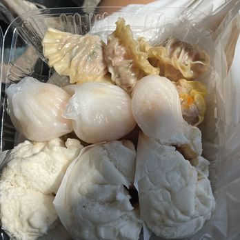 Delicious Dim Sum - dim sum char siu bao har gow pork shu mai pork and shrimp dumpling - Dim Sum Near Me - San Francisco, California Delicious Dim Sum - dim sum char siu bao har gow pork shu mai pork and shrimp dumpling - Dim Sum Near Me - San Francisco, California