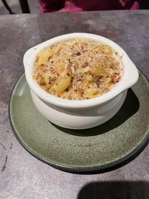 Griff's Kitchen & Bar by null