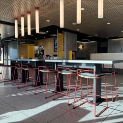 McDonald's - Lobby area