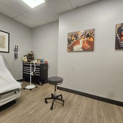 Caduceus Medical Group - Jazz designed room
