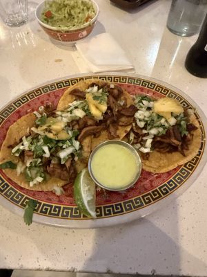 La Capital Tacos by null
