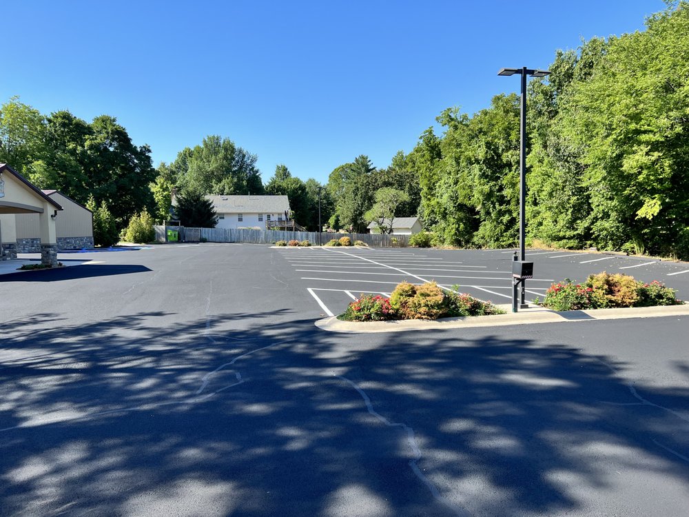 JOPLIN STRIPING & SEALING 1924 bwood Dr, b City, Missouri