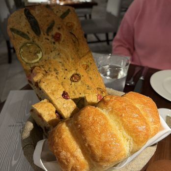 Bedford by Martha Stewart - Bread basket! - American Near Me - Mashantucket, Connecticut Bedford by Martha Stewart - Bread basket! - American Near Me - Mashantucket, Connecticut
