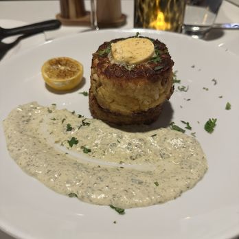 Moshulu - jumbo lump crab cake - Seafood Near Me - Philadelphia, Pennsylvania Moshulu - jumbo lump crab cake - Seafood Near Me - Philadelphia, Pennsylvania
