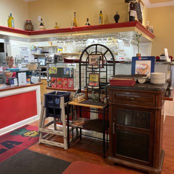 Esposito's Ristorante & Pizzeria - the inside of the restaurant - Italian Near Me - Valhalla, New York Esposito's Ristorante & Pizzeria - the inside of the restaurant - Italian Near Me - Valhalla, New York