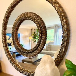 Handy Dandy ATX - Hung mirror