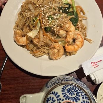 Kyoto Sushi - Shrimp Yakisoba and pot of green tea - Japanese Near Me - Bastrop, Texas Kyoto Sushi - Shrimp Yakisoba and pot of green tea - Japanese Near Me - Bastrop, Texas