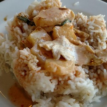 Thai Basil - Pineapple Curry....mmmmm - Thai Near Me - Saugus, California