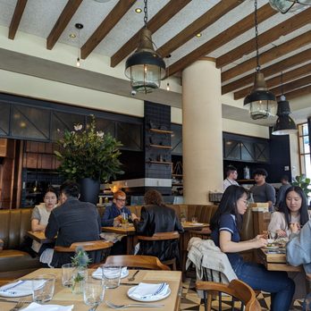 L'Amico - Indoor dining view, doors are open to the outside - Italian Near Me - New York, New York