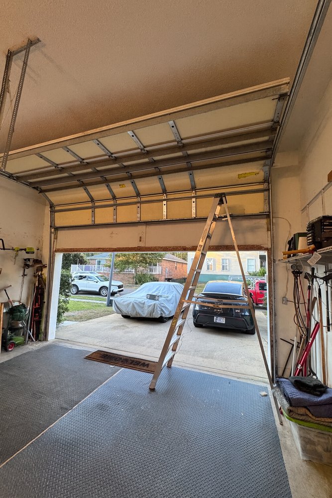 Doberman Garage Doors - Garage Door Contractor in Fort Walton Beach, FL