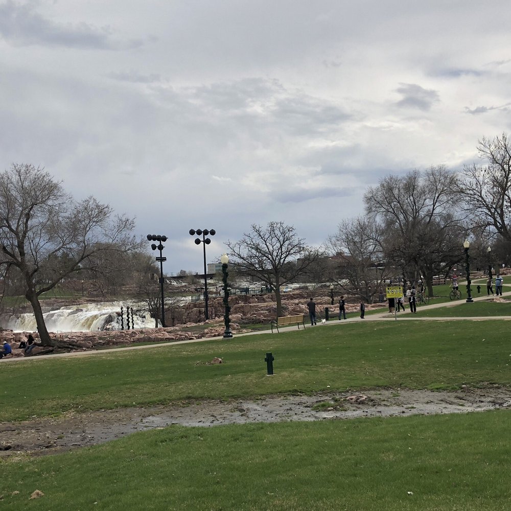 Falls Park - Parks Near Me - Sioux Falls, South Dakota Falls Park - Parks Near Me - Sioux Falls, South Dakota