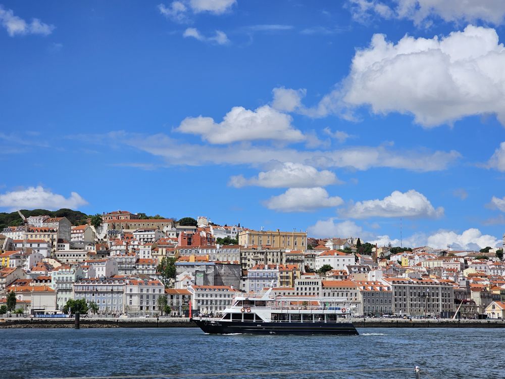 Lisbon Sight Sailing