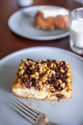 Old West Cinnamon Rolls by null