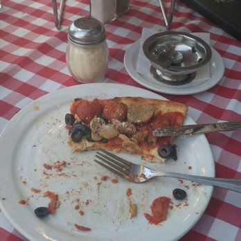 Grimaldi's Pizzeria - 2nds please - Pizza Near Me - Grapevine, Texas Grimaldi's Pizzeria - 2nds please - Pizza Near Me - Grapevine, Texas