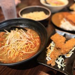 Sun Sun Ramen - Spicy Beef Ramen Combo
