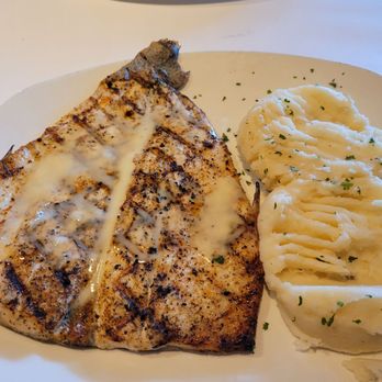 Bonefish Grill - Rainbow trout with lemon butter sauce - Seafood Near Me - Miami, Florida Bonefish Grill - Rainbow trout with lemon butter sauce - Seafood Near Me - Miami, Florida
