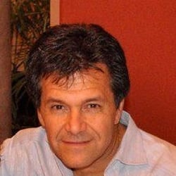 Mordo Suchov, MD