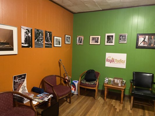 Royal Studios by null