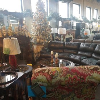 Cardwell Furniture - Elegant living room suites. - Furniture Stores Near Me - Middlesboro, Kentucky Cardwell Furniture - Elegant living room suites. - Furniture Stores Near Me - Middlesboro, Kentucky