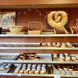 Lilac Bakery - Paczkis